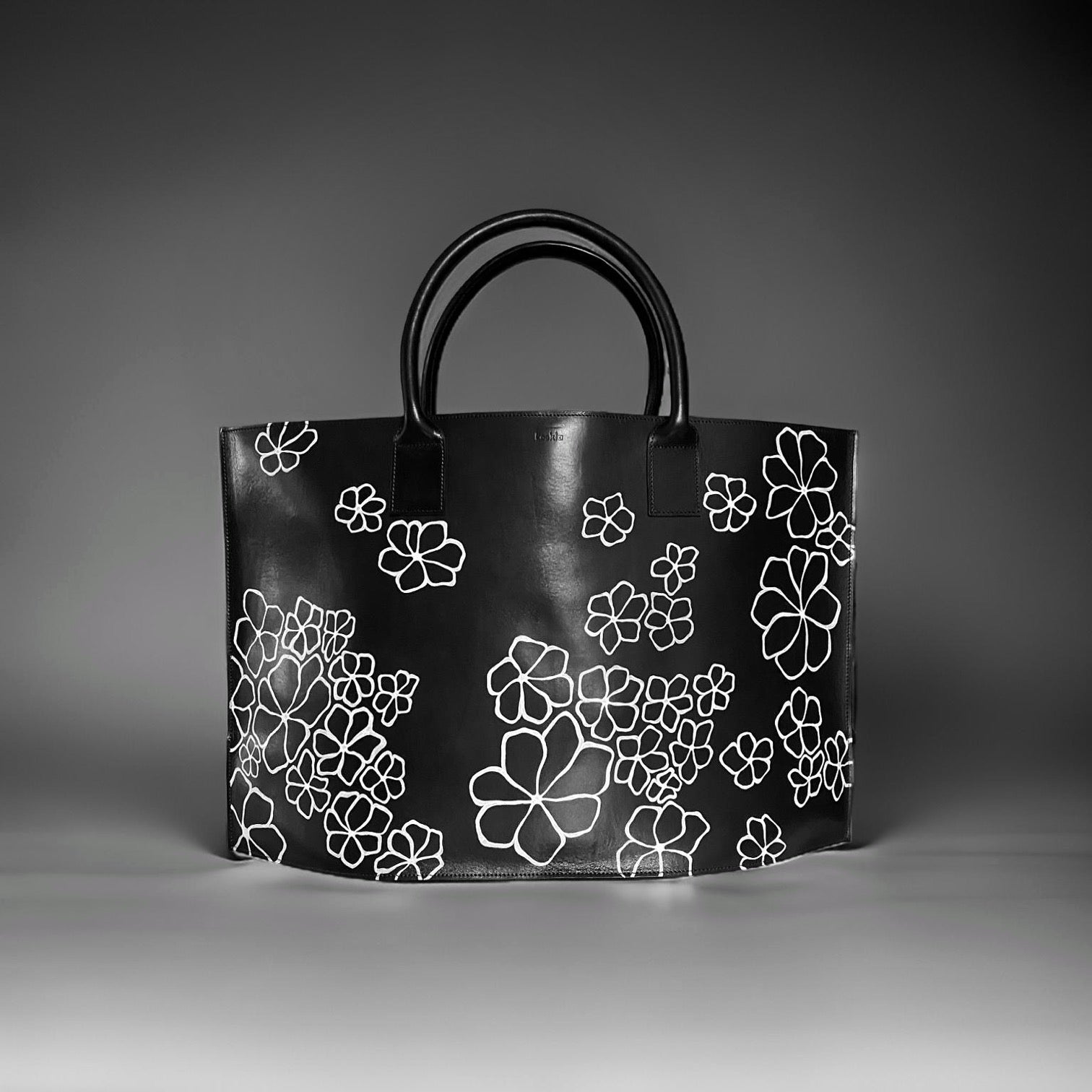 THE WEEKENDER "FLOWERS"